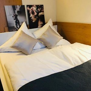 Kamer met een King Size Bed